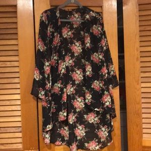Black floral kimono
